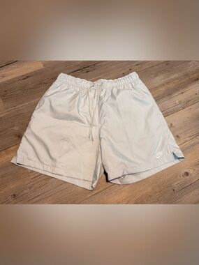 Nike standard fit above the knee shorts medium new with tags